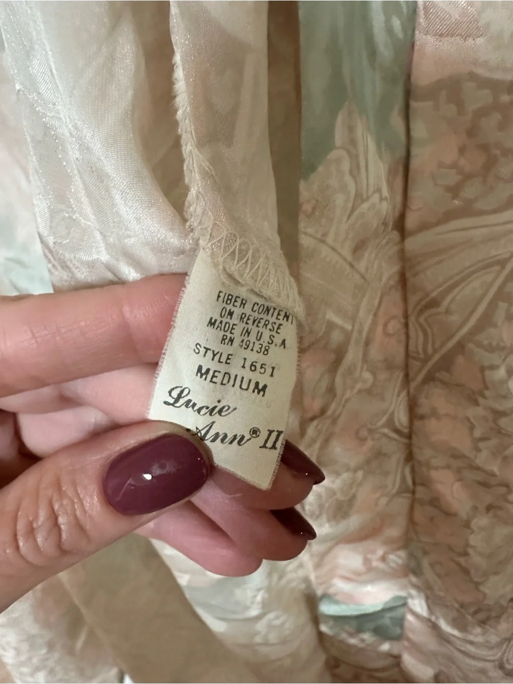 Lucie Ann lightweight satin